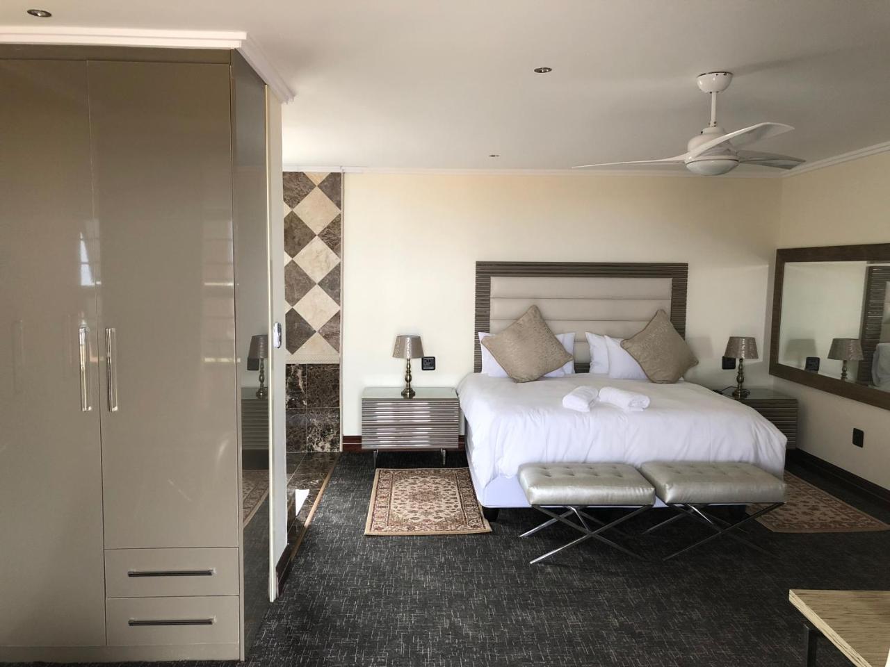 Coral Beach Bed & Breakfast East London Extérieur photo