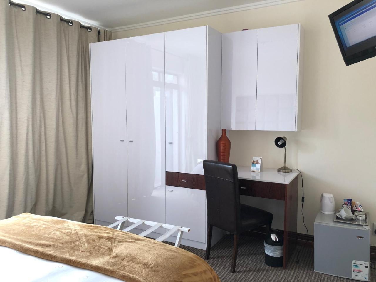 Coral Beach Bed & Breakfast East London Extérieur photo