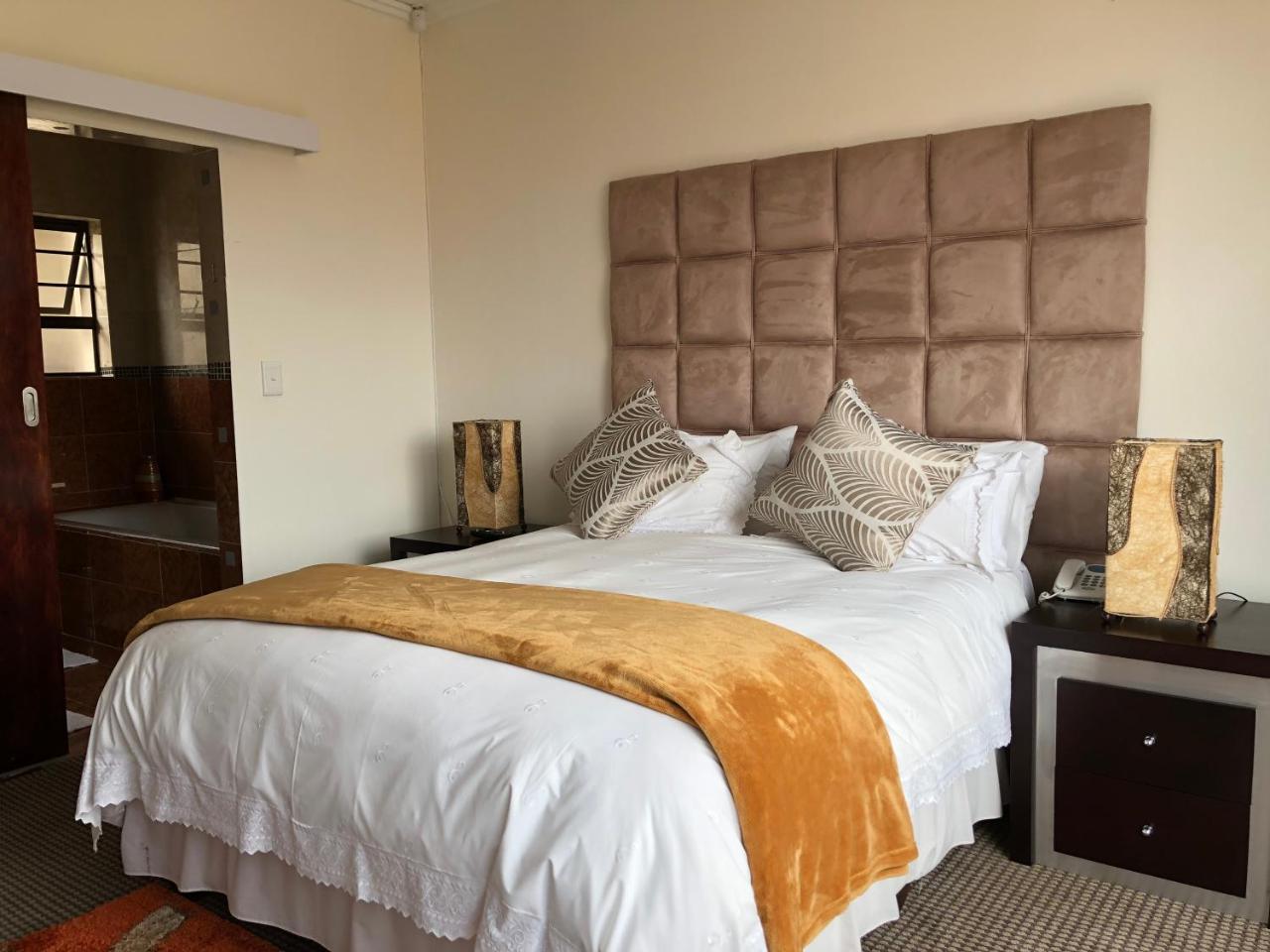 Coral Beach Bed & Breakfast East London Extérieur photo