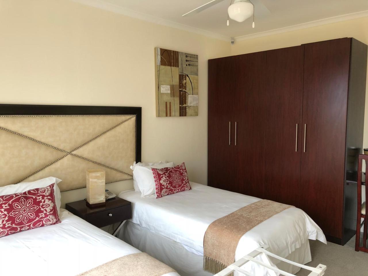 Coral Beach Bed & Breakfast East London Extérieur photo